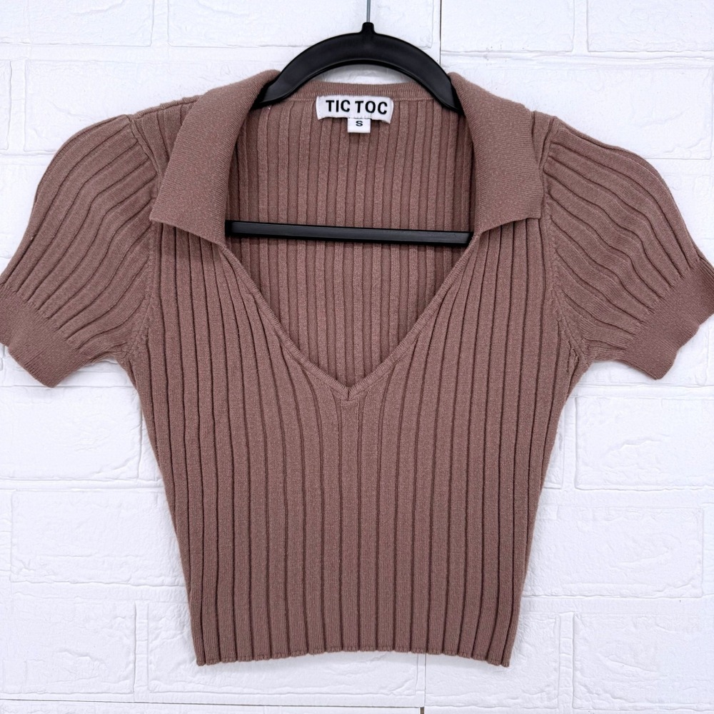 Tic Toc Ribbed Knit Top Women Size S Taupe Brown V-Neck Short Sleeve Collared